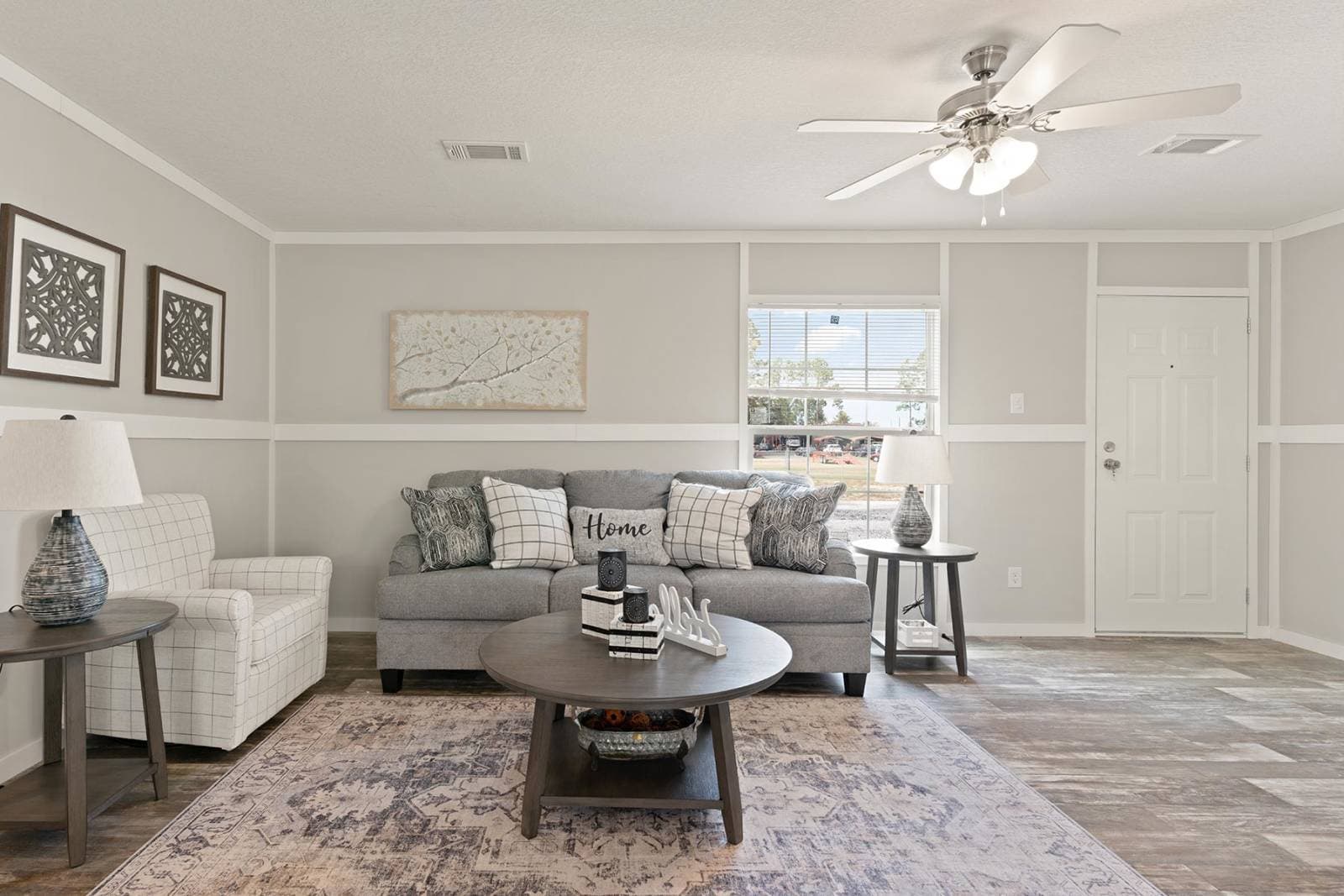 Grand slam 2856256 interior home features