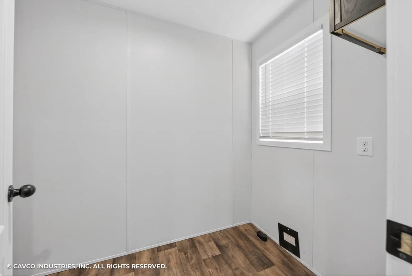 Grady 16722a interior home features