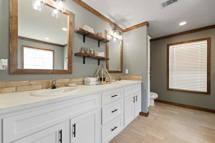 Goose 28643a bathroom home features