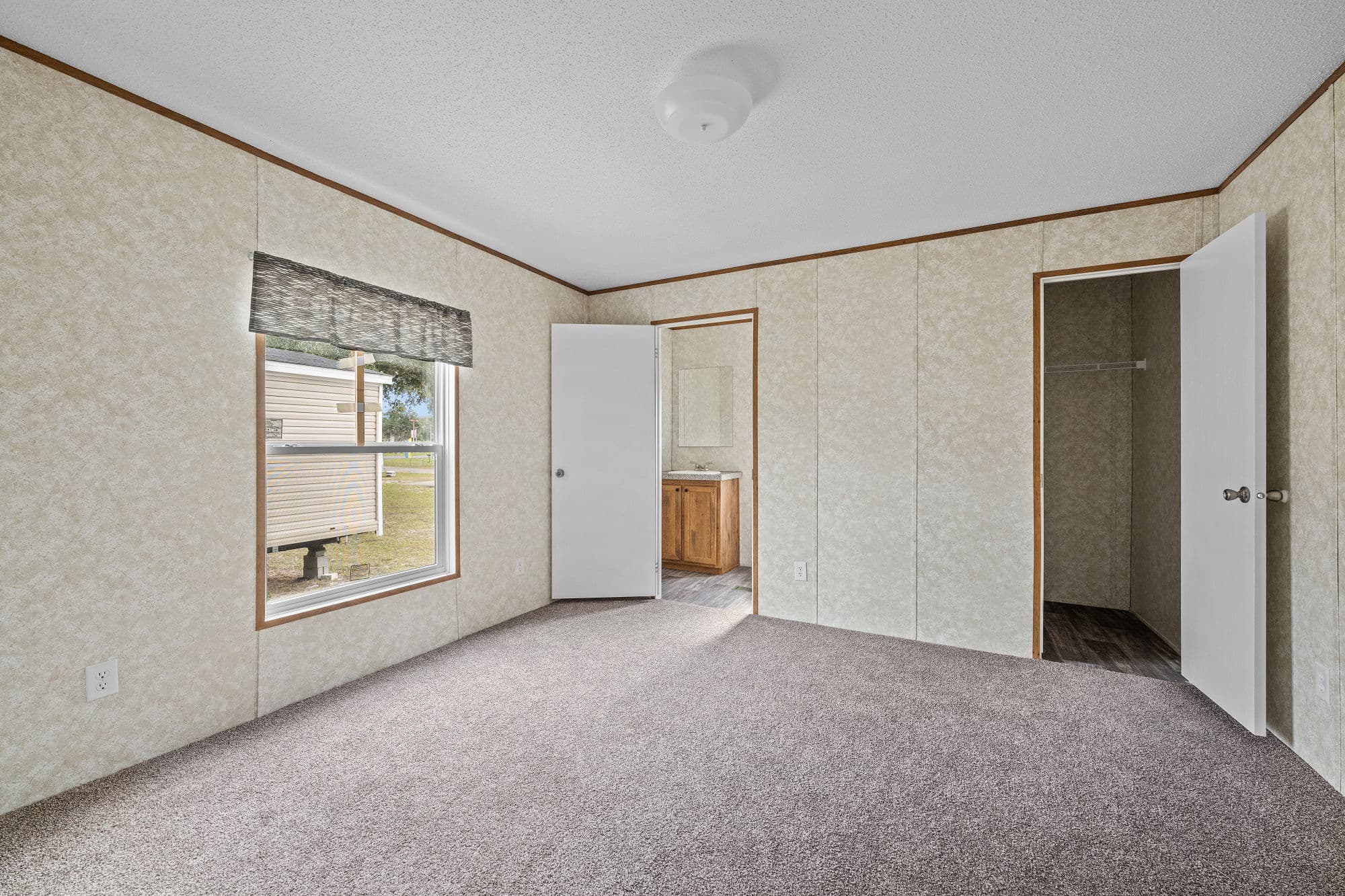 Dart bedroom home features