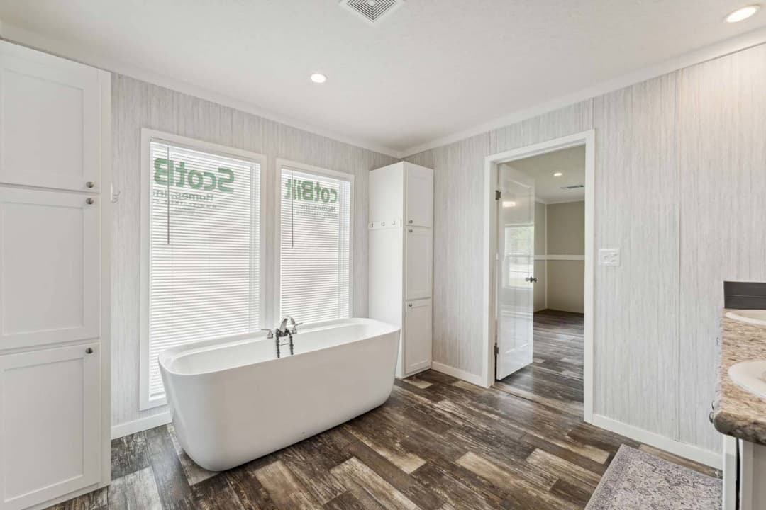 The aaron bathroom home features