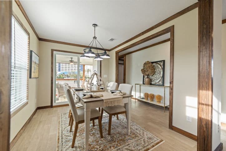 Goose 28643a interior home features