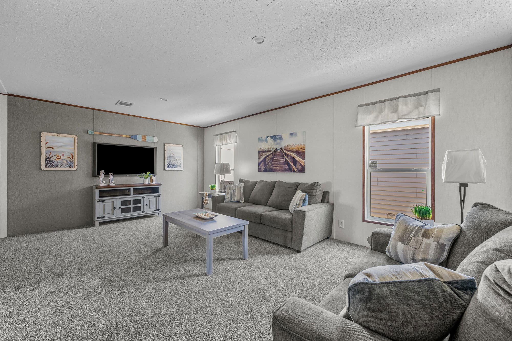 Mj interior home features