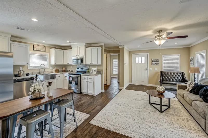 Champion community 2444437 interior home features