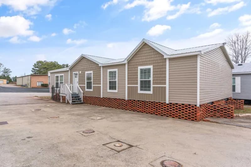 Waycross express 3258494 elevation and exterior home features