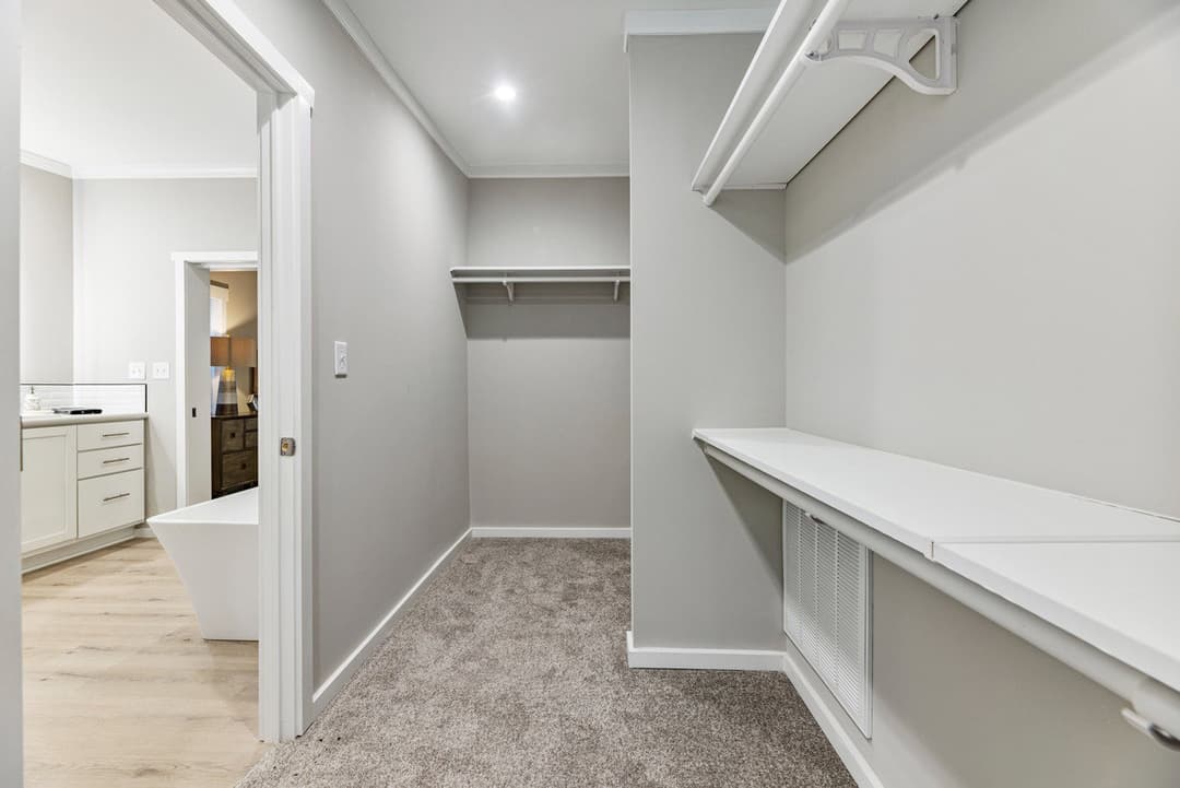 Kennedy ii 30603d bathroom home features
