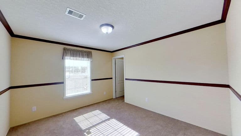 Piper 28644a bedroom home features