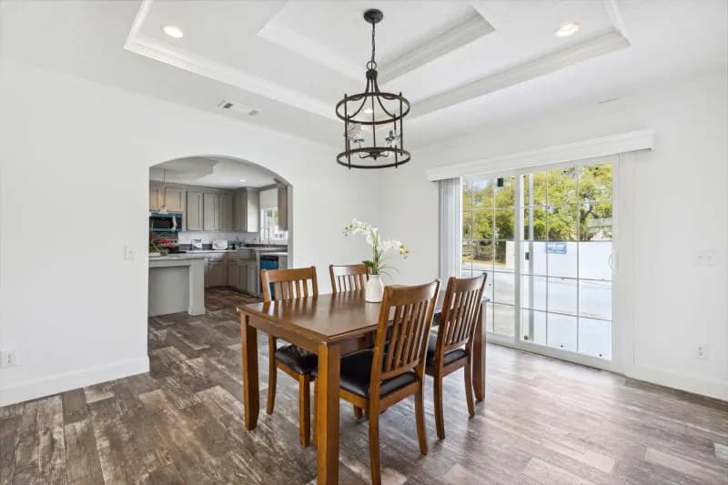 Freedom 3276517 interior home features