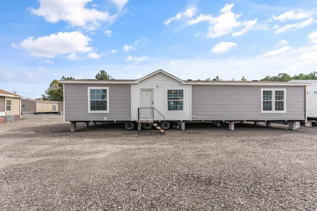 Grand slam 2856256 elevation and exterior home features