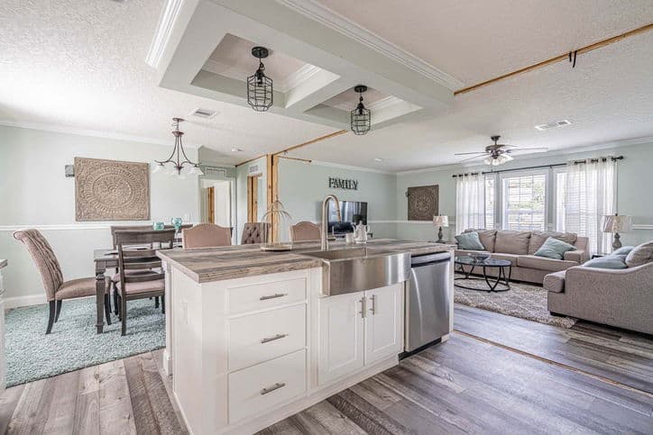 Camron 28563f kitchen home features