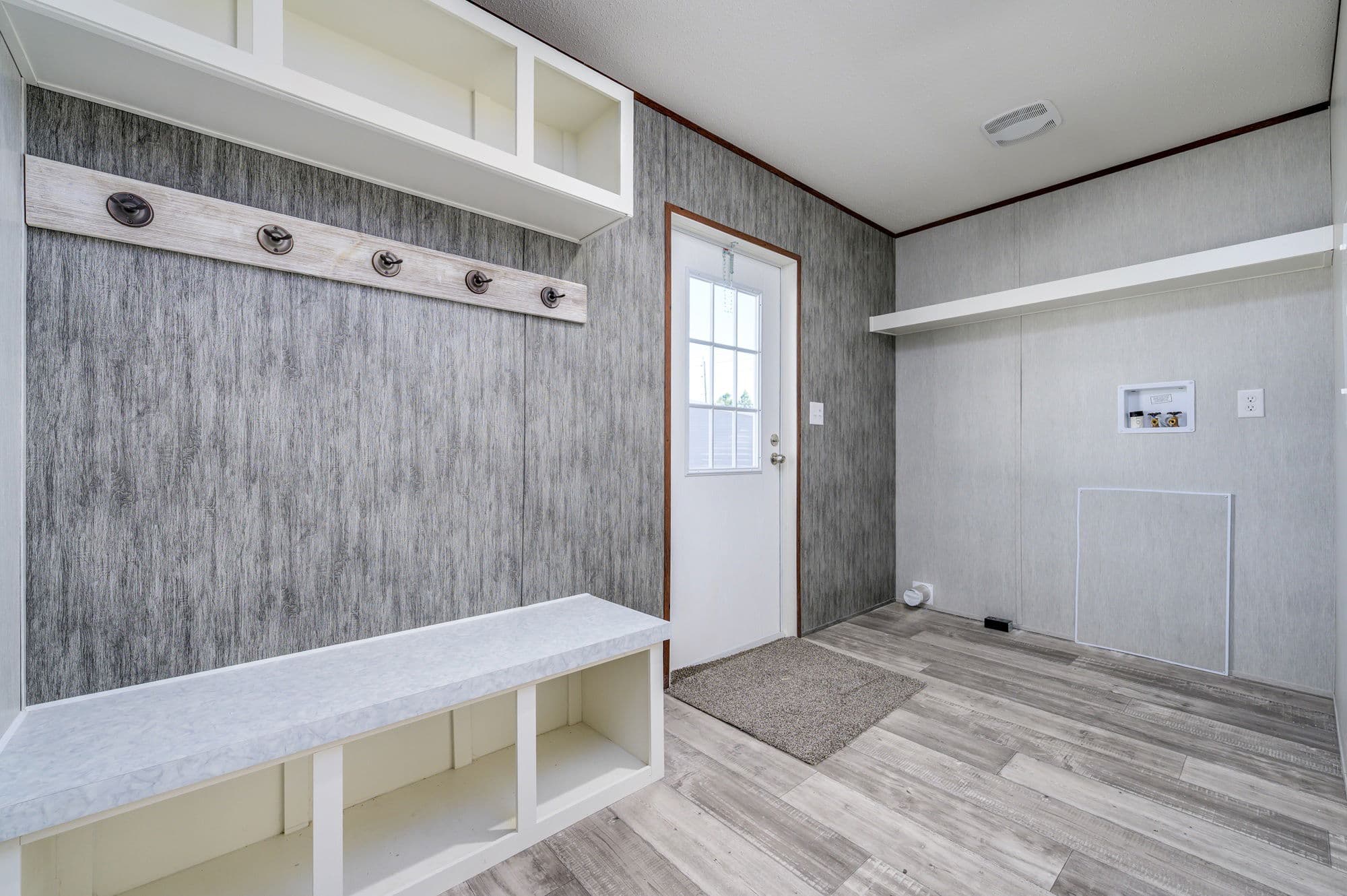 Spring ridge interior home features