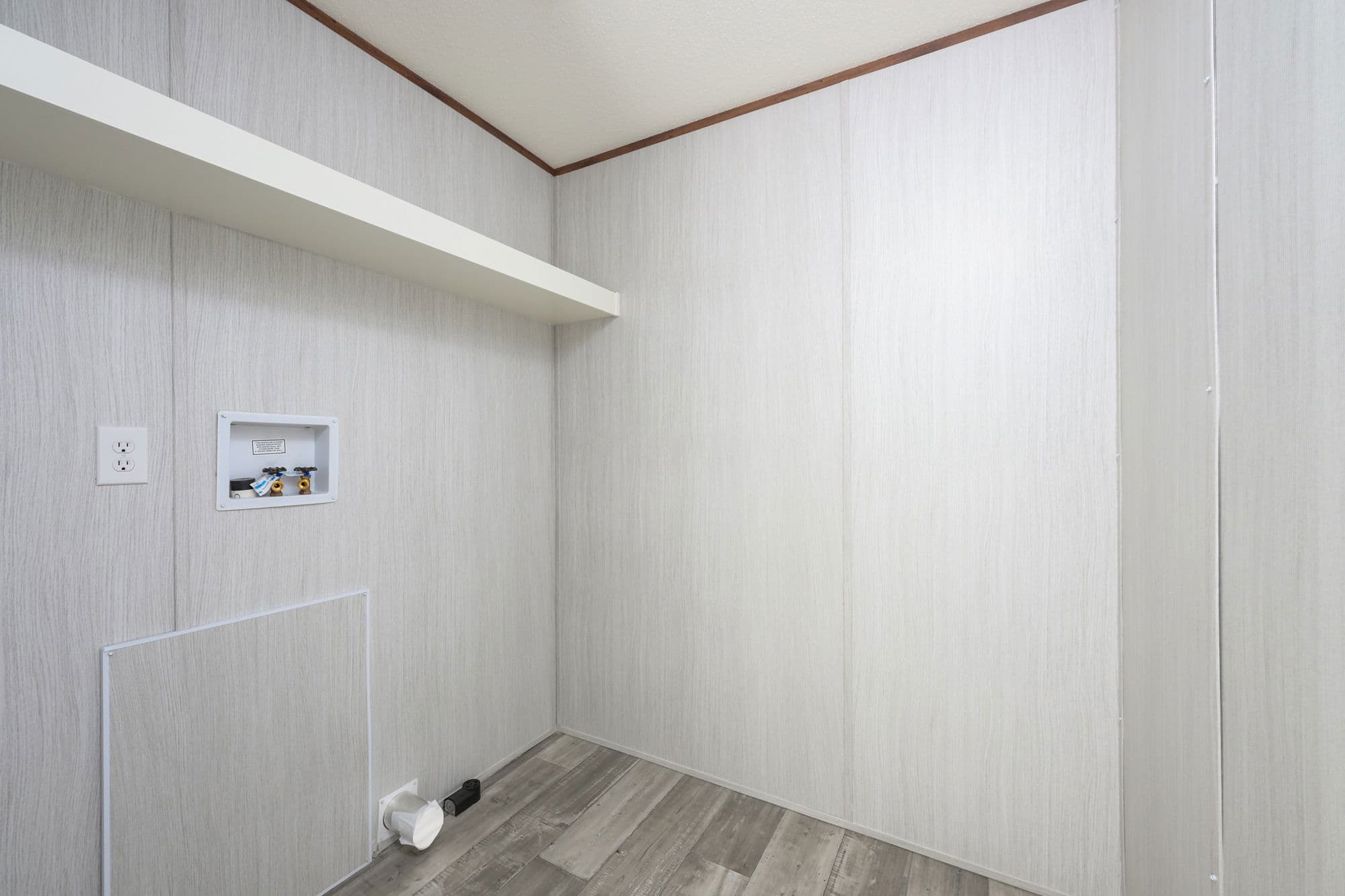 Blitz interior home features