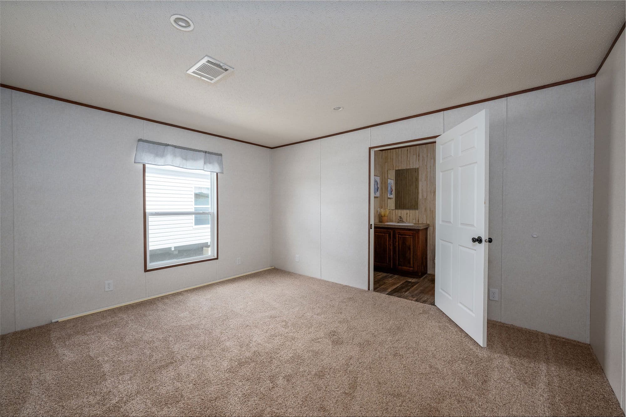 The mahomes bedroom home features