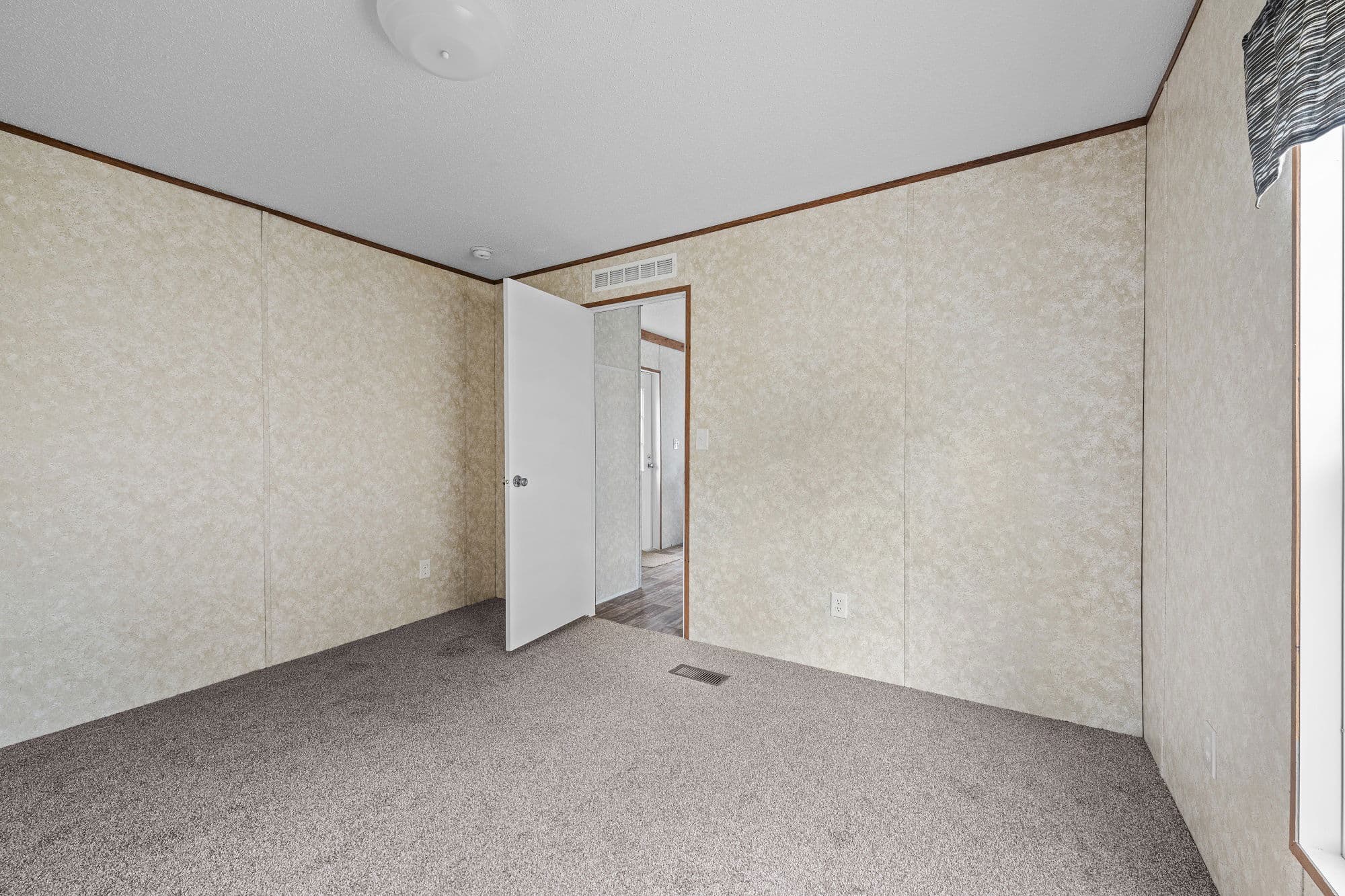 Dart bedroom home features