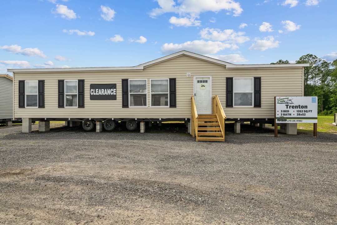 Trenton elevation and exterior home features