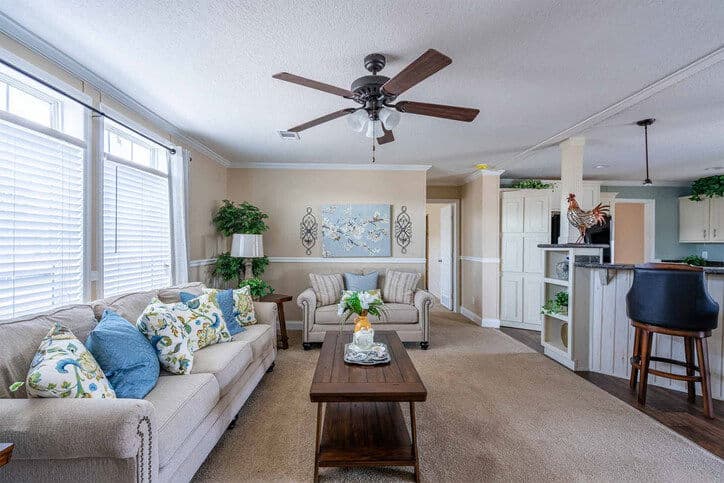 Bannister 28523c interior home features